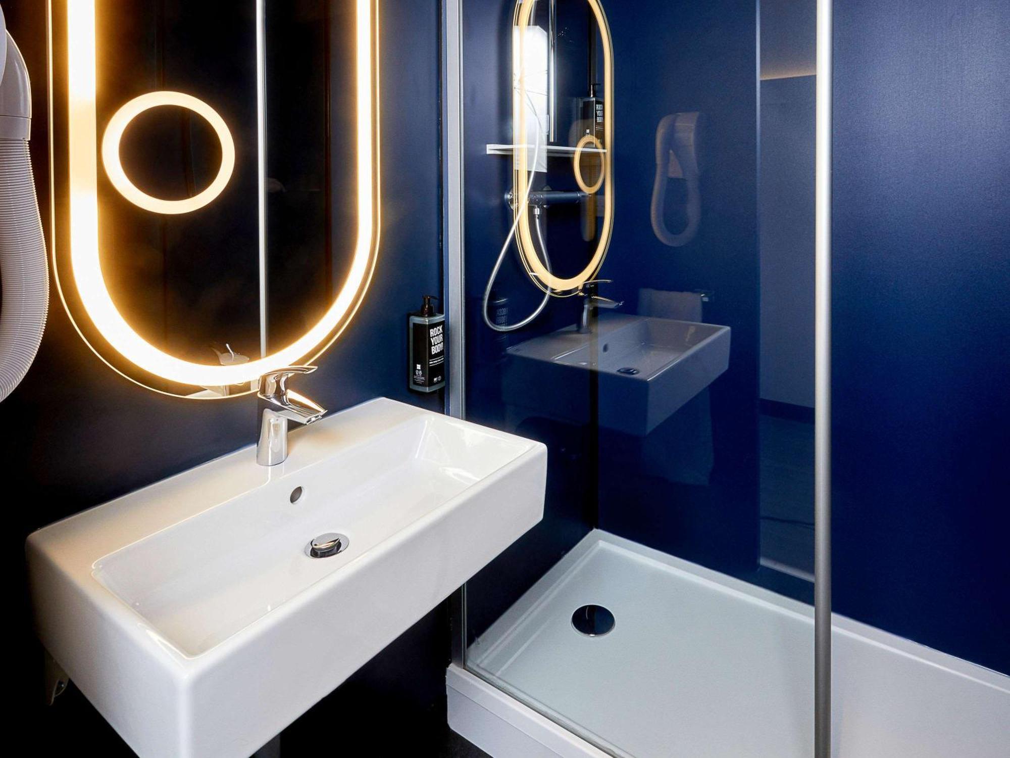 Отель Ibis Auxerre Centre Экстерьер фото