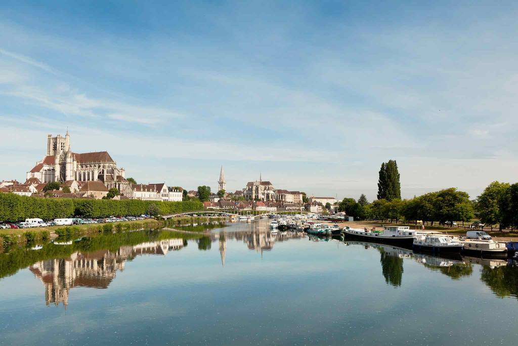 Отель Ibis Auxerre Centre Экстерьер фото